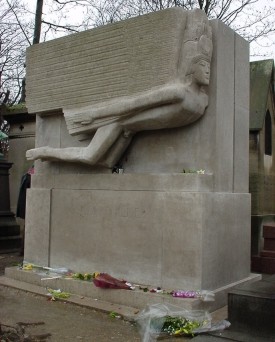 oscartomb.jpg